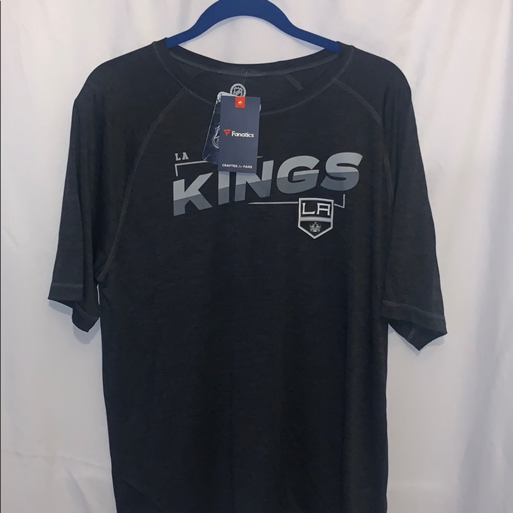 LA kings t-shirt